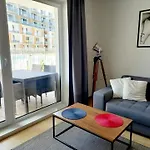 4 Seasons- Basen Wewnetrzny,jacuzzi,sauna,silownia I Kulkoland W Cenie!!!