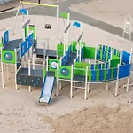 4 Seasons- Basen Wewnetrzny,jacuzzi,sauna,silownia I Kulkoland W Cenie!!! Lägenhet Kołobrzeg