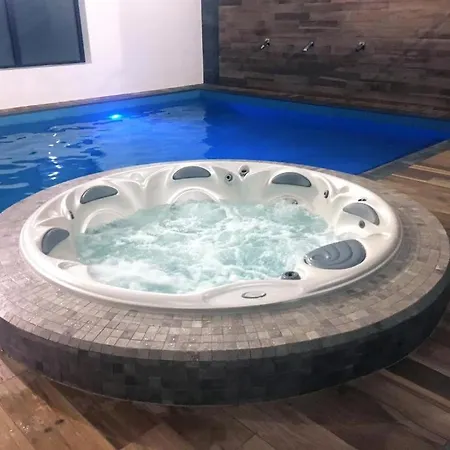 Apartment Apartament 4 Seasons- Basen Wewnetrzny,Jacuzzi,Sauna,Silownia I Kulkoland W Cenie!!! Kolobrzeg