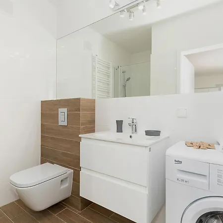 Apartment Apartament 4 Seasons- Basen Wewnetrzny,Jacuzzi,Sauna,Silownia I Kulkoland W Cenie!!! Kolobrzeg