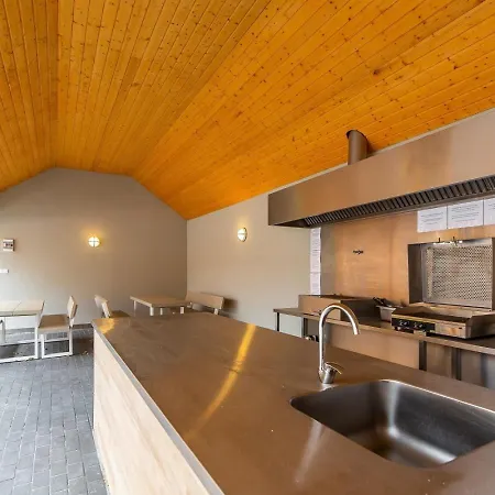 Apartament 4 Seasons- Basen Wewnetrzny,Jacuzzi,Sauna,Silownia I Kulkoland W Cenie!!! Apartment Kolobrzeg