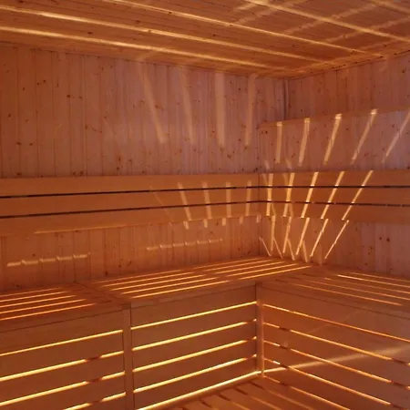 4 Seasons- Basen Wewnetrzny,jacuzzi,sauna,silownia I Kulkoland W Cenie!!!