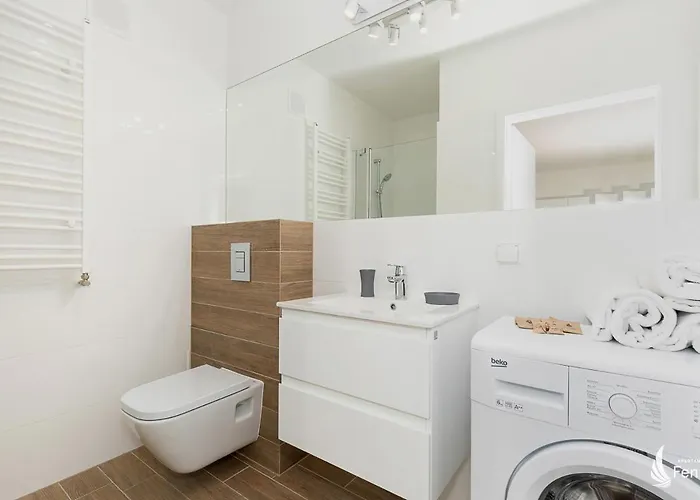 Apartament 4 Seasons- Basen Wewnetrzny,jacuzzi,sauna,silownia I Kulkoland W Cenie!!! Kołobrzeg