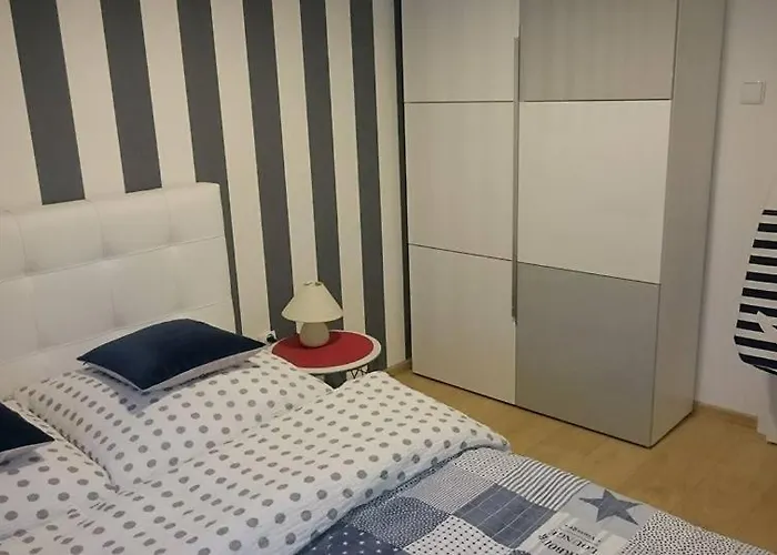 Apartament 4 Seasons- Basen Wewnetrzny,jacuzzi,sauna,silownia I Kulkoland W Cenie!!! *