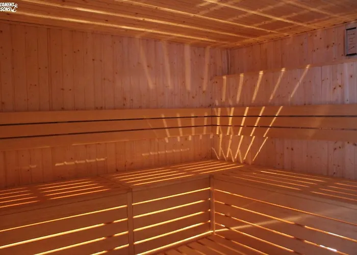 4 Seasons- Basen Wewnetrzny,jacuzzi,sauna,silownia I Kulkoland W Cenie!!!