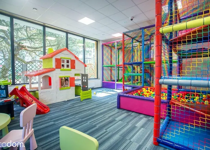 4 Seasons- Basen Wewnetrzny,jacuzzi,sauna,silownia I Kulkoland W Cenie!!! Apartament