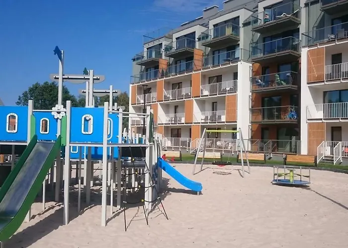 4 Seasons- Basen Wewnetrzny,jacuzzi,sauna,silownia I Kulkoland W Cenie!!! Apartament Kołobrzeg