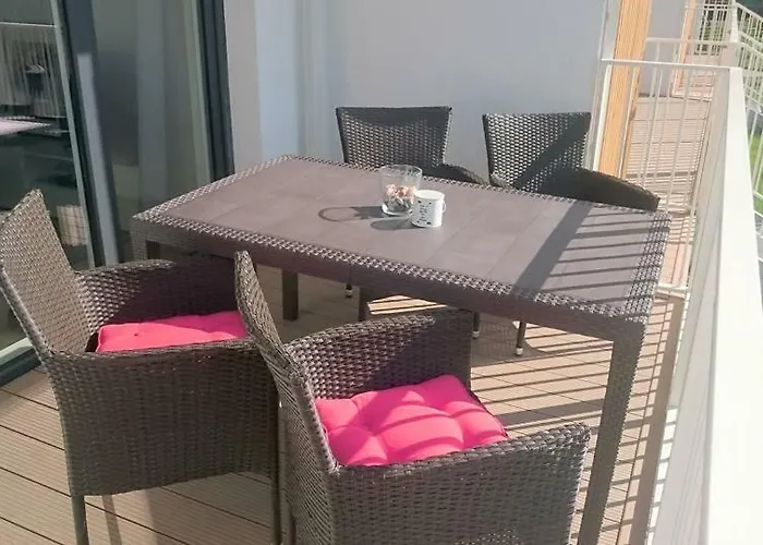 4 Seasons- Basen Wewnetrzny,jacuzzi,sauna,silownia I Kulkoland W Cenie!!! Apartament Kołobrzeg