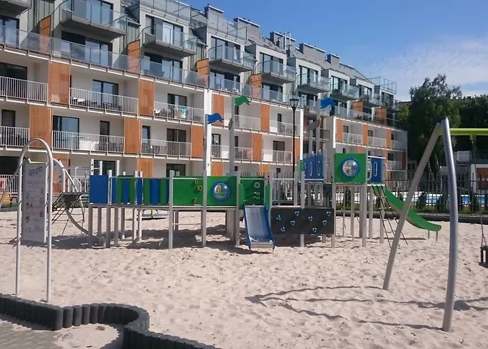 4 Seasons- Basen Wewnetrzny,jacuzzi,sauna,silownia I Kulkoland W Cenie!!! * Kołobrzeg